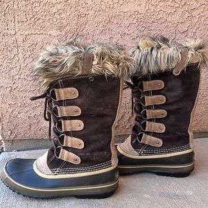 Sorel Women’s Joan of Artic Boots Size 10